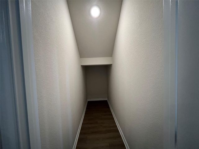 209 Woodrow LN, Liberty Hill, TX 78642