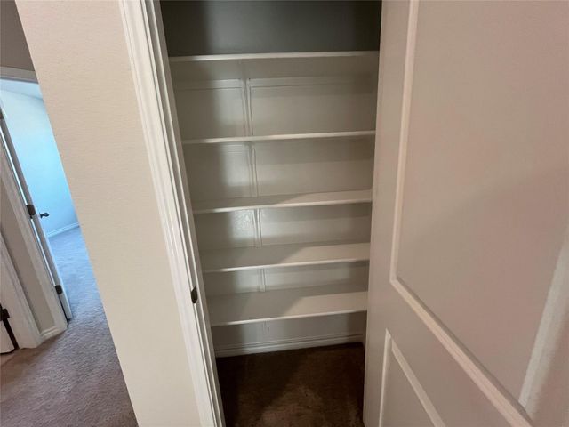 209 Woodrow LN, Liberty Hill, TX 78642