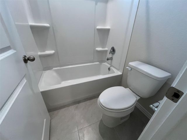 209 Woodrow LN, Liberty Hill, TX 78642