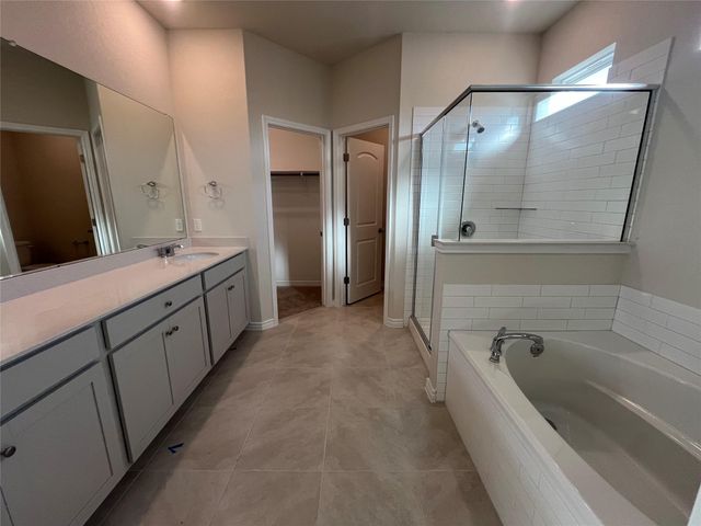 209 Woodrow LN, Liberty Hill, TX 78642