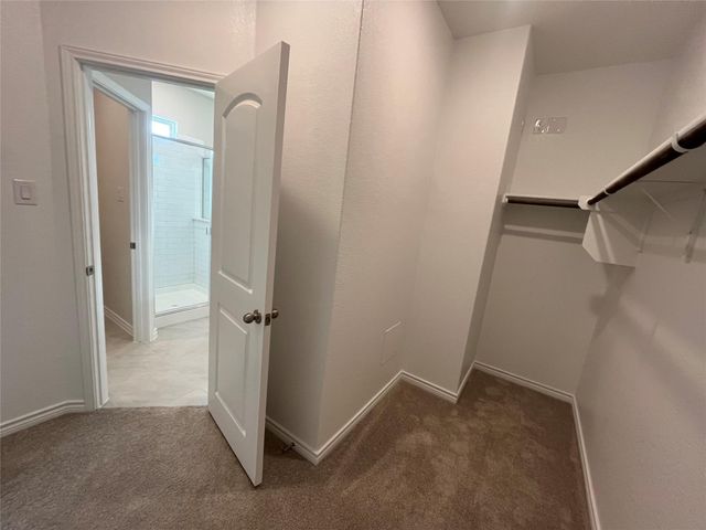 209 Woodrow LN, Liberty Hill, TX 78642