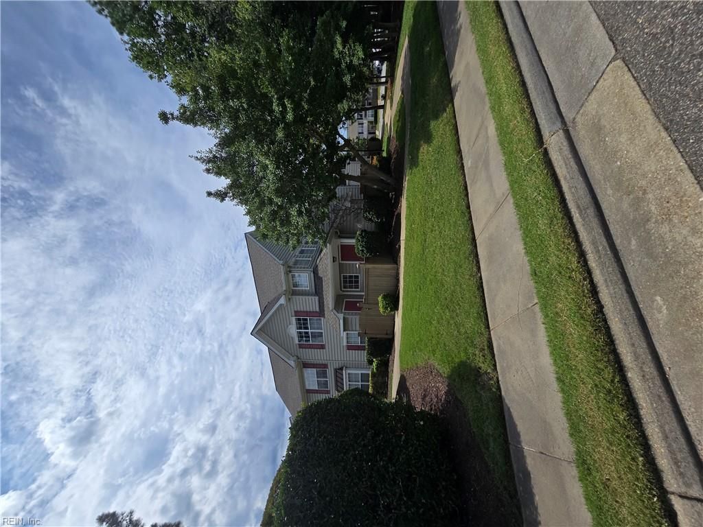 1004 Lakeside CT, Suffolk, VA 23435
