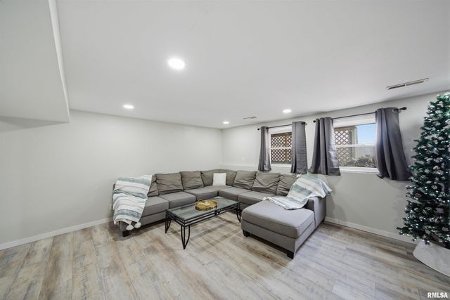 2428 N LEHMAN Road, Peoria, IL 61604