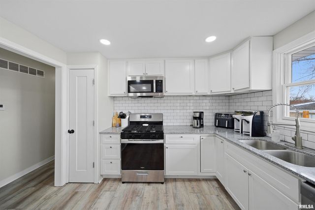 2428 N LEHMAN Road, Peoria, IL 61604