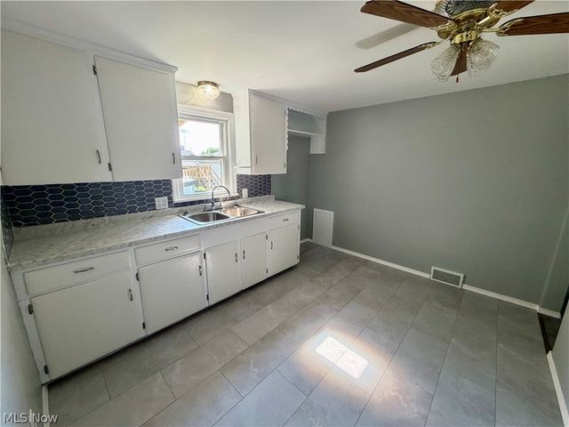 2624 Ellis Avenue NE, Canton, OH 44705