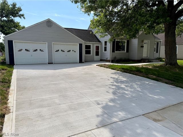 2624 Ellis Avenue NE, Canton, OH 44705