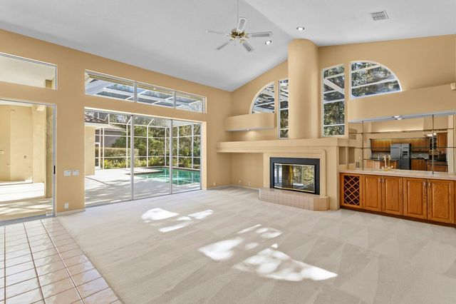 4917 LONDONDERRY DRIVE, Tampa, FL 33647