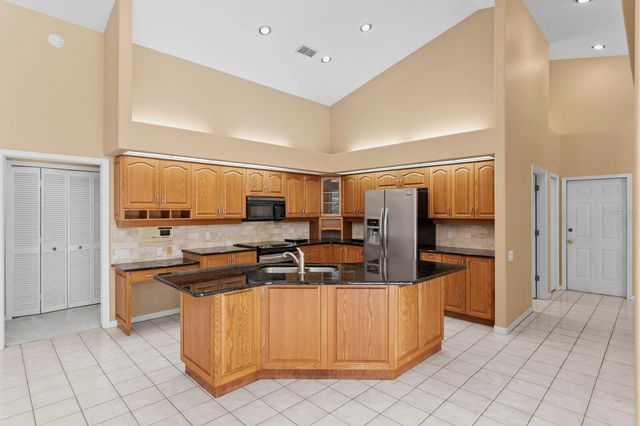 4917 LONDONDERRY DRIVE, Tampa, FL 33647