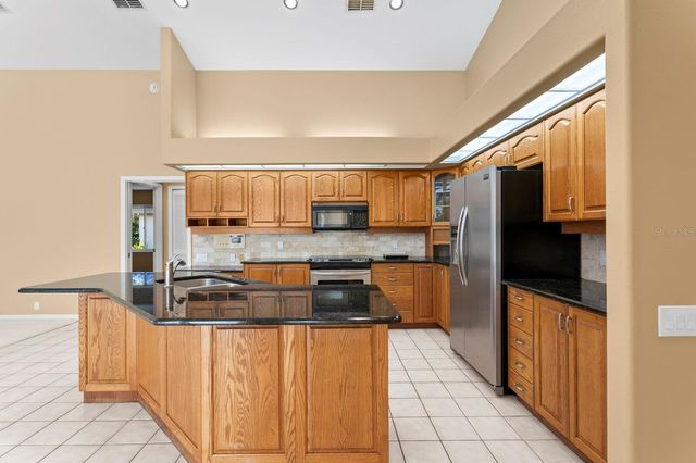 4917 LONDONDERRY DRIVE, Tampa, FL 33647