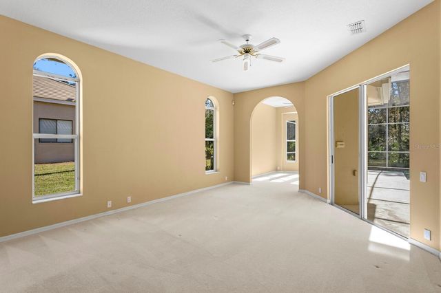 4917 LONDONDERRY DRIVE, Tampa, FL 33647