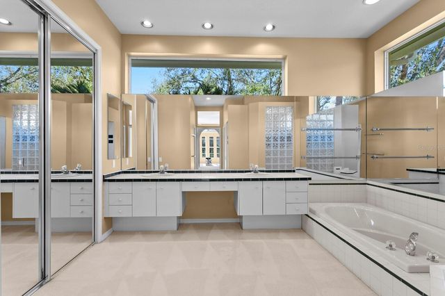 4917 LONDONDERRY DRIVE, Tampa, FL 33647