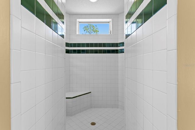 4917 LONDONDERRY DRIVE, Tampa, FL 33647