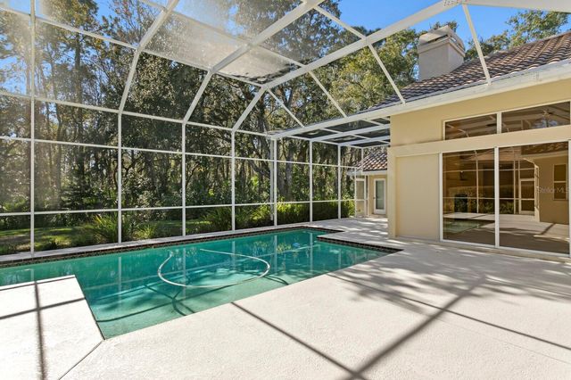 4917 LONDONDERRY DRIVE, Tampa, FL 33647