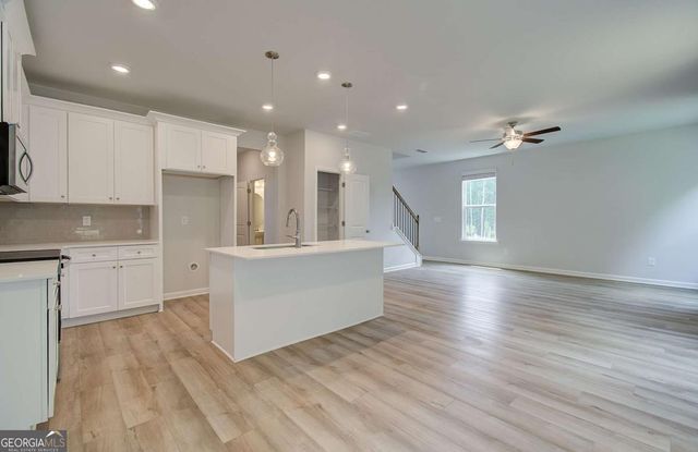 29 Cedar Drive, Fairburn, GA 30213