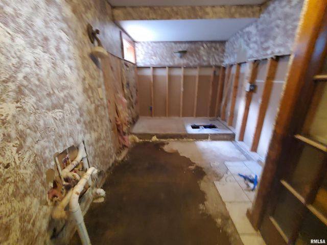 12708 69TH Avenue, Coal Valley, IL 61240