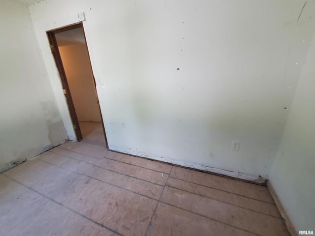 12708 69TH Avenue, Coal Valley, IL 61240