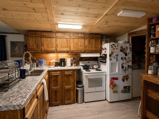 27554 Spanish Oaks Drive, New Caney, TX 77357