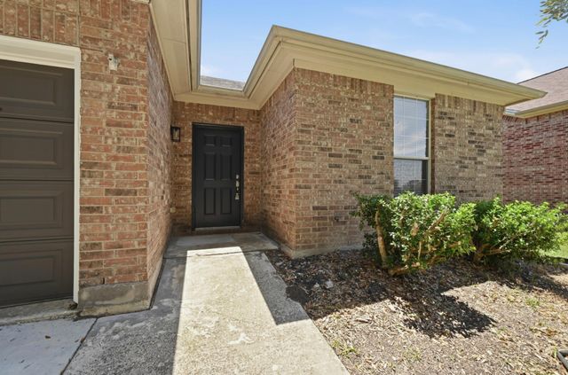 243 Marquitos DR, Kyle, TX 78640
