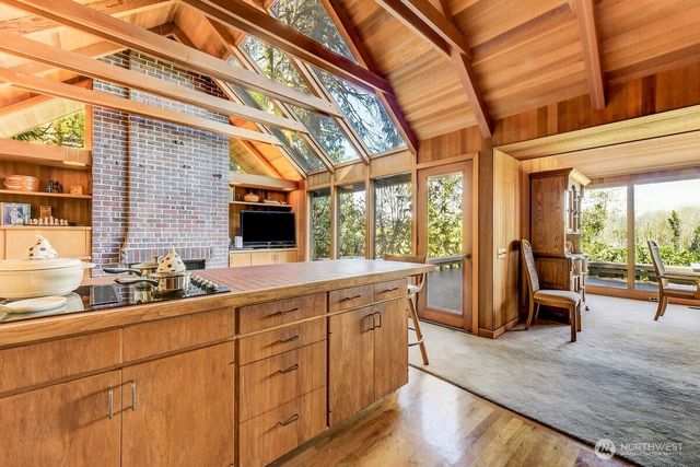 7802 NE 170th Street, Kenmore, WA 98028