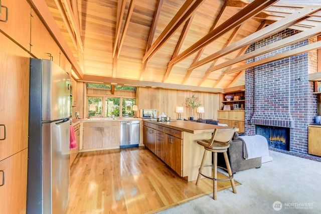 7802 NE 170th Street, Kenmore, WA 98028