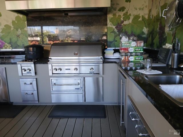 6133 Tamara Ln, Windsor, CA 95492