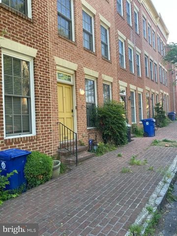 518 SAINT MARY STREET, Baltimore, MD 21201