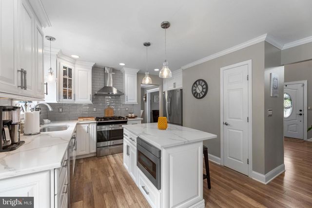 36 SALLY ST, Howell, NJ 07731