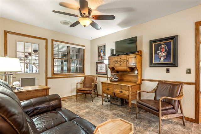 1609 SW 2nd Street, Bentonville, AR 72712