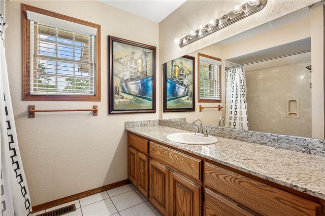 1609 SW 2nd Street, Bentonville, AR 72712