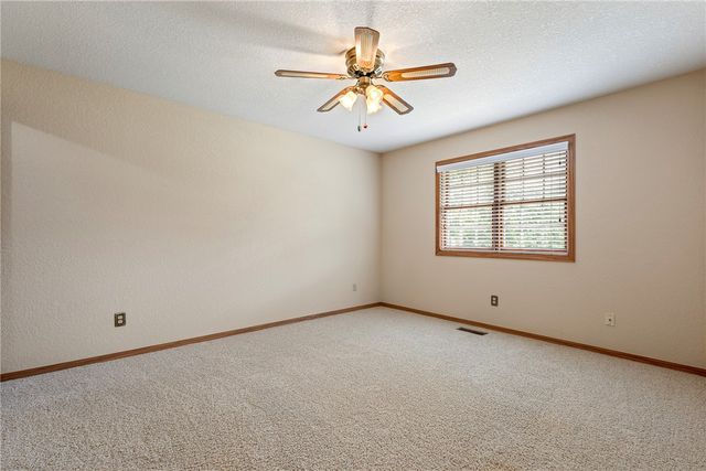 1609 SW 2nd Street, Bentonville, AR 72712