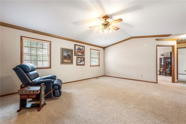 1609 SW 2nd Street, Bentonville, AR 72712