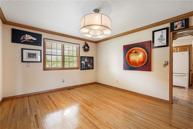 1609 SW 2nd Street, Bentonville, AR 72712