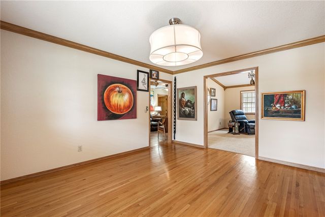 1609 SW 2nd Street, Bentonville, AR 72712