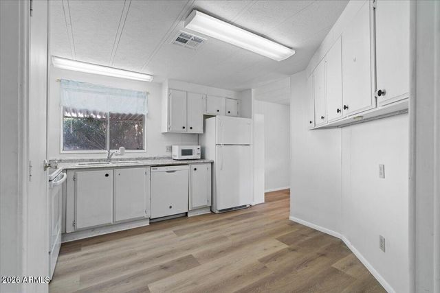 2121 N Center Street 59, Mesa, AZ 85201