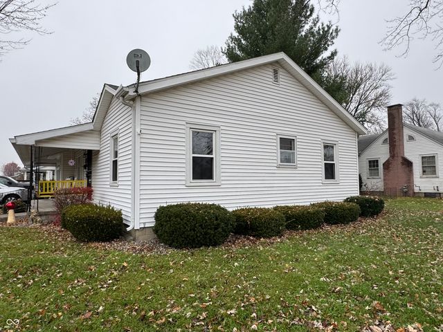 1004 N Perkins Street, Rushville, IN 46173