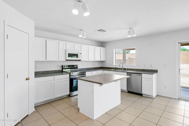 22620 W YAVAPAI Street, Buckeye, AZ 85326