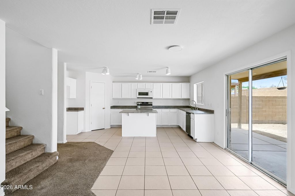 22620 W YAVAPAI Street, Buckeye, AZ 85326 — photo 2
