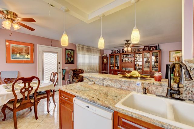 138 Flanders C, Delray Beach, FL 33484