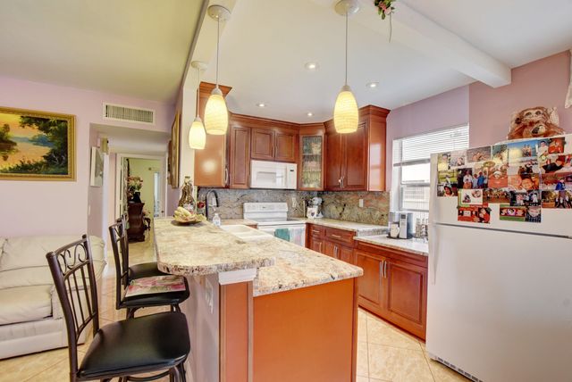 138 Flanders C, Delray Beach, FL 33484