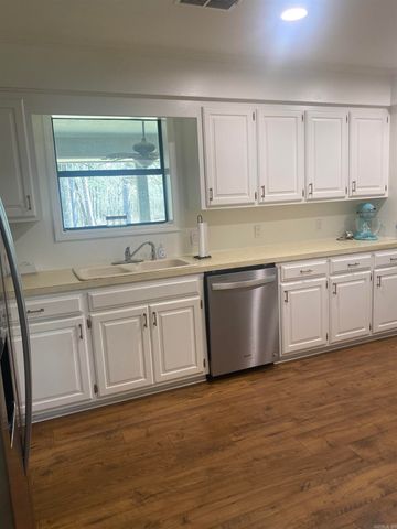 301 Billingsley, Redfield, AR 72132