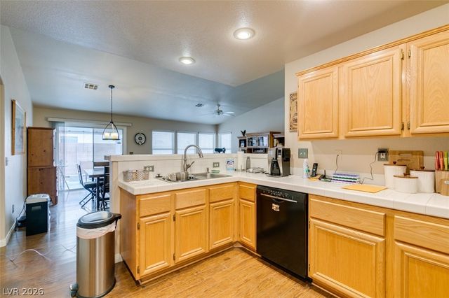 1452 Pinner Court 101, Las Vegas, NV 89102