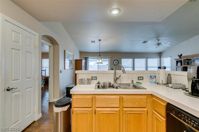 1452 Pinner Court 101, Las Vegas, NV 89102