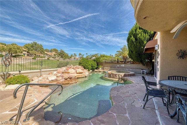 8500 Carmel Ridge Court, Las Vegas, NV 89113