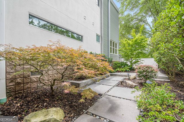 2269 Briarwood Hills Drive NE, Brookhaven, GA 30319
