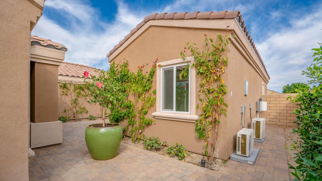 Image 8 of property listing at 48509 Calle Carmello, Coachella, CA 92236