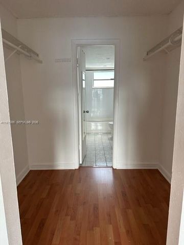 9373 Fontainebleau Blvd K217, Miami, FL 33172