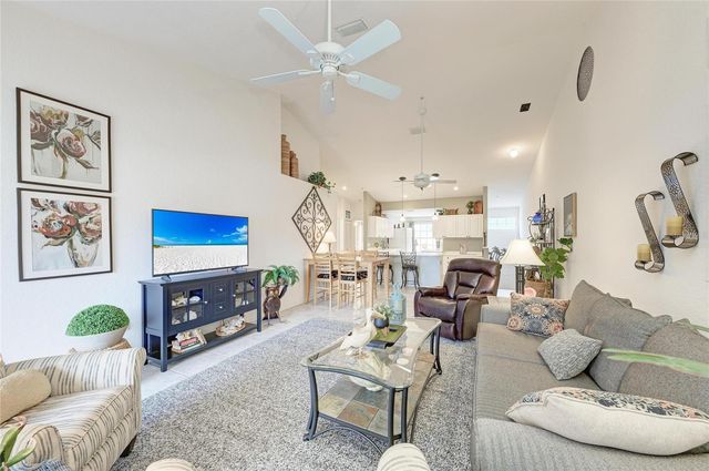 6821 FAIRVIEW TERRACE 6821, Bradenton, FL 34203