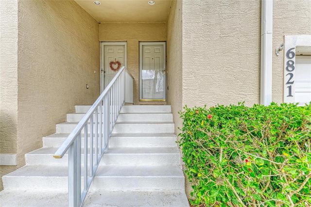 6821 FAIRVIEW TERRACE 6821, Bradenton, FL 34203