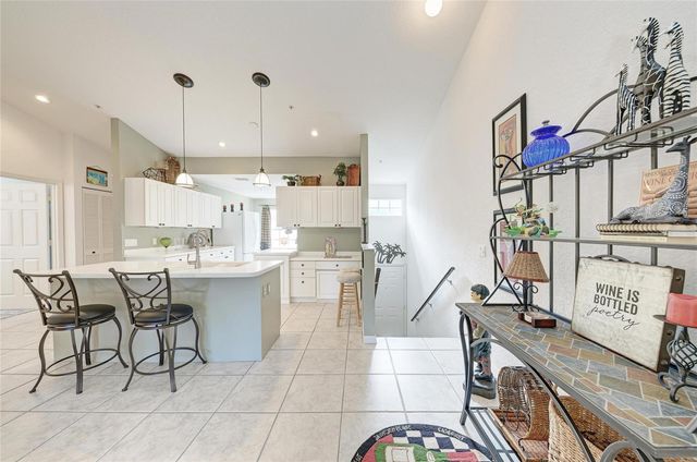 6821 FAIRVIEW TERRACE 6821, Bradenton, FL 34203
