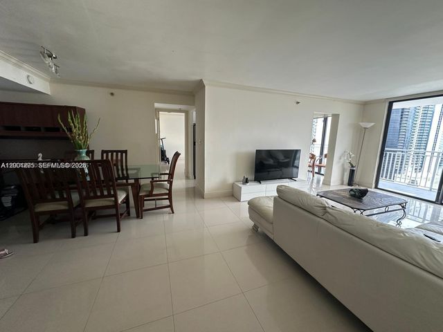 210 174th St 2202, Sunny Isles Beach, FL 33160